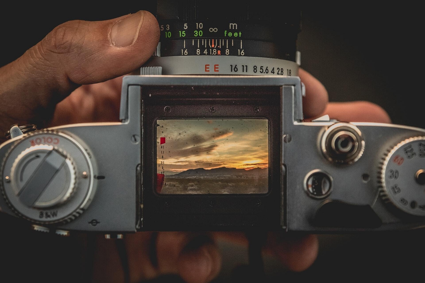 Cámaras fotográficas. Te ayudamos a elegir la que necesitas.